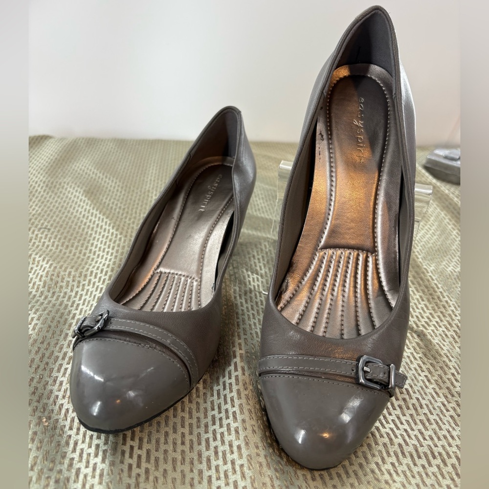 Easy Spirit Women's Gray Leather Cap Toe Buckle Low Heel Pumps Size 7